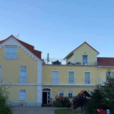 Holiday Centrum Žatec Extérieur photo